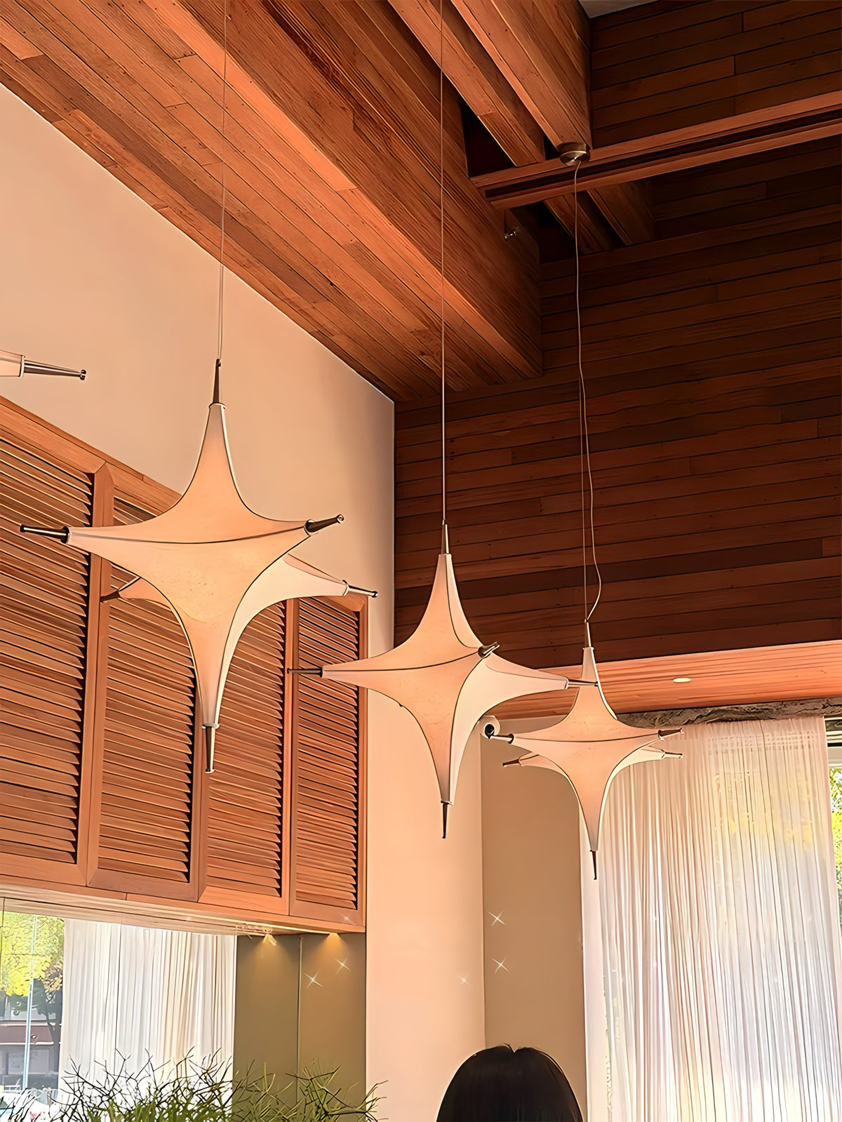 Geometric Star Pendant Light