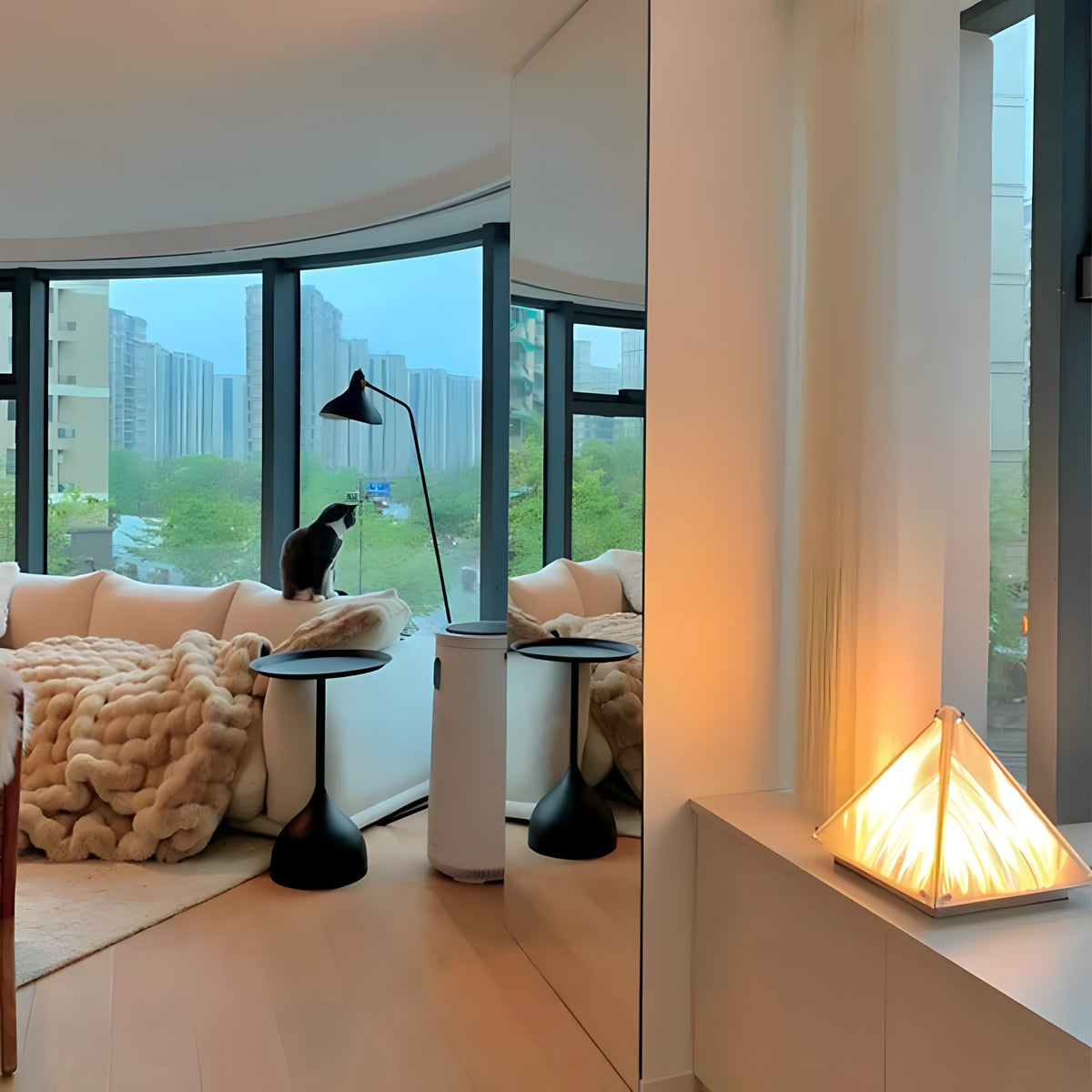 Sculptural Designer Table Lamp